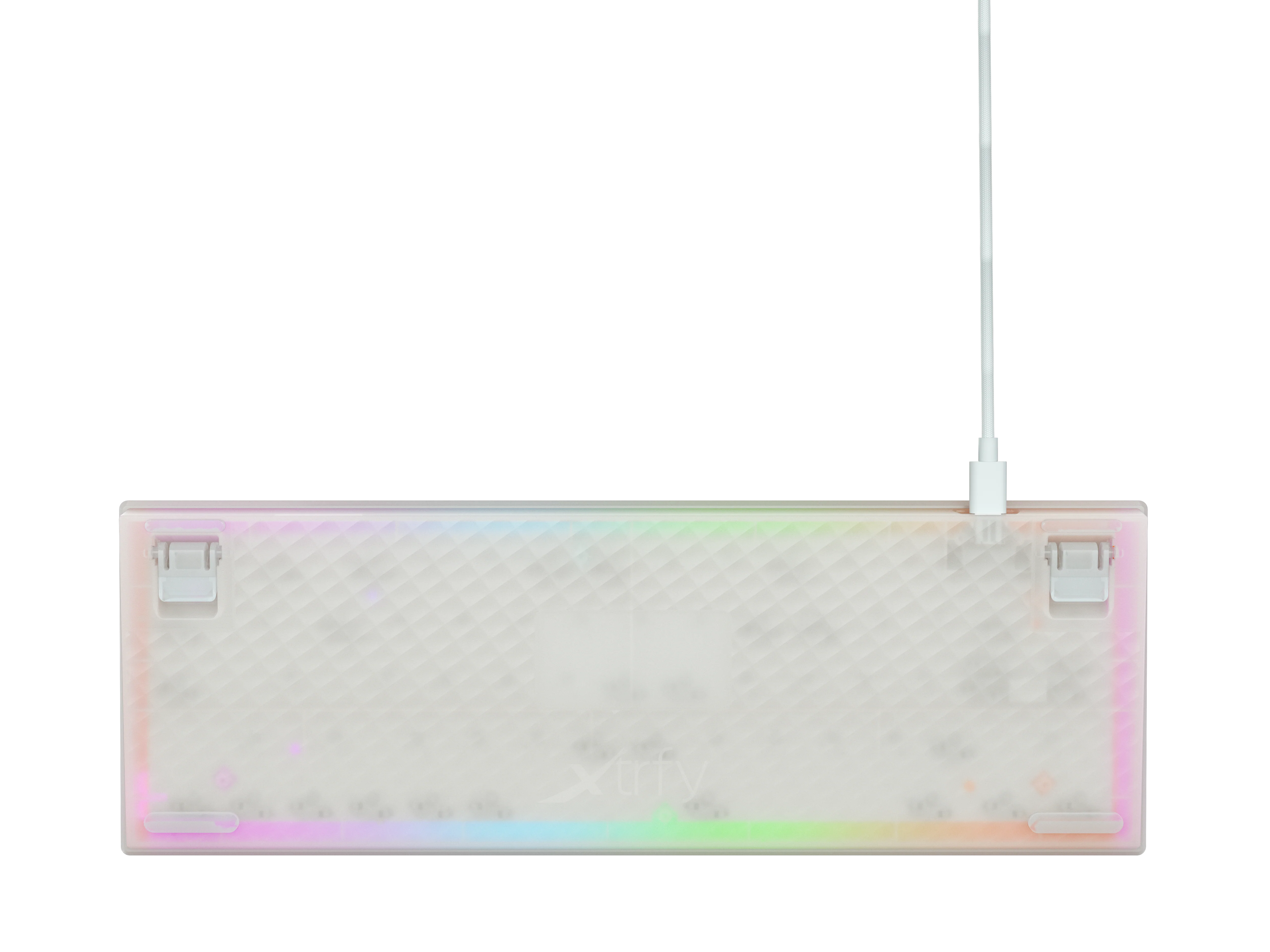 Xtrfy K5 RGB. kompakt. 65 % transparentes Weiß