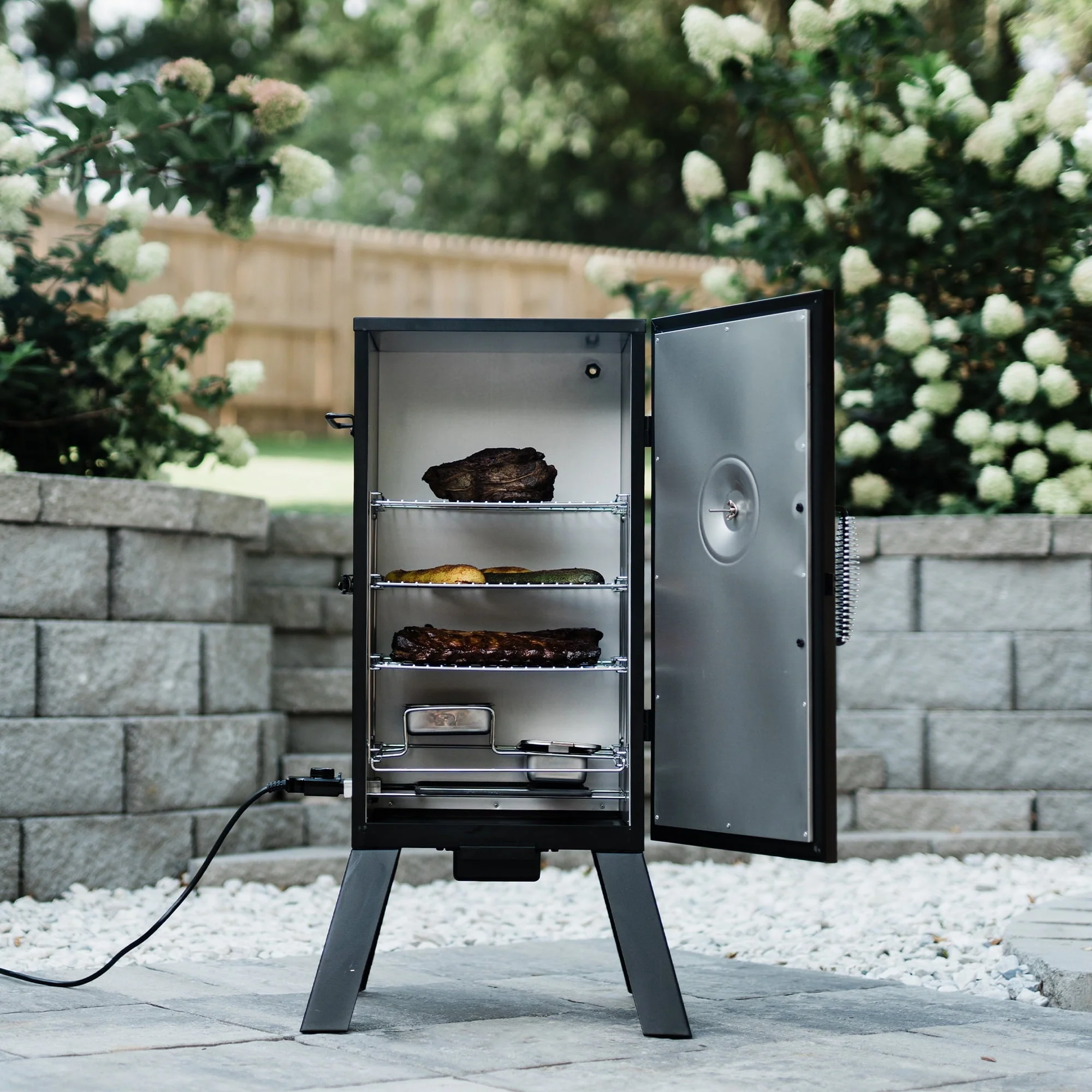 Masterbuilt 30-inch Analog Electric Smoker in Black